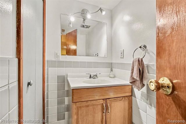 14676 Berwick Street, Livonia, MI 48154