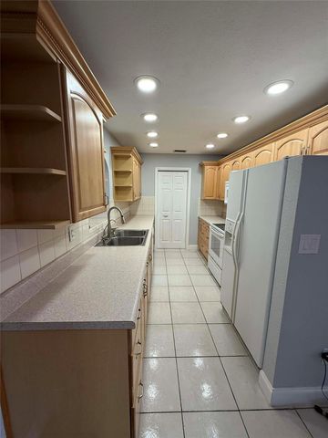 7511 Atlanta Street, Hollywood, FL 33024