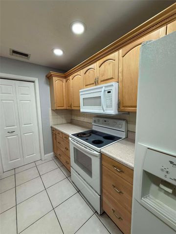 7511 Atlanta Street, Hollywood, FL 33024