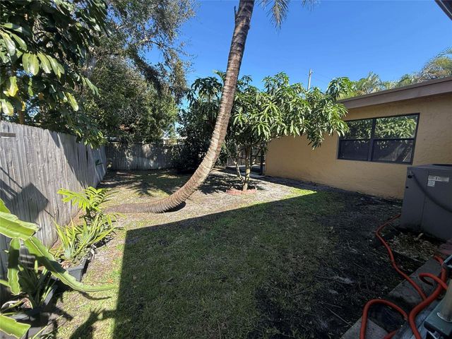 7511 Atlanta Street, Hollywood, FL 33024