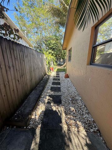 7511 Atlanta Street, Hollywood, FL 33024