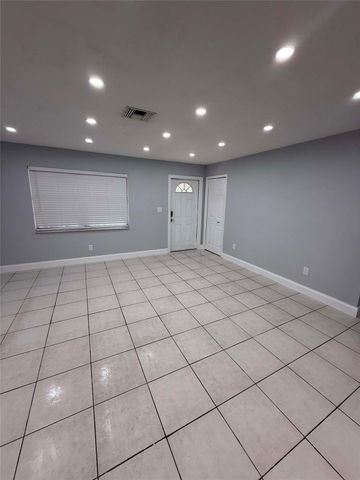 7511 Atlanta Street, Hollywood, FL 33024