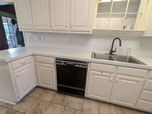 237 Lakeside Place Street, Mineola, TX 75773