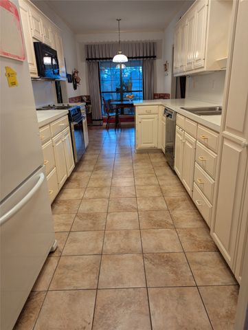 237 Lakeside Place Street, Mineola, TX 75773