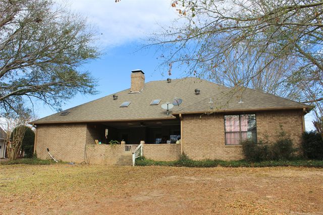 237 Lakeside Place Street, Mineola, TX 75773
