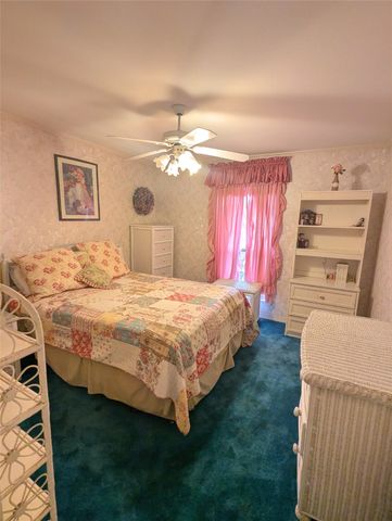 237 Lakeside Place Street, Mineola, TX 75773