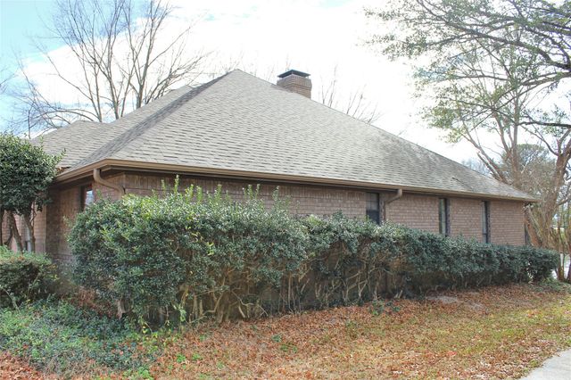 237 Lakeside Place Street, Mineola, TX 75773