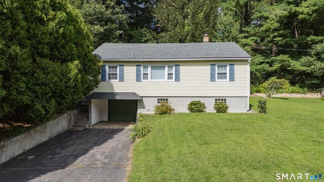 224 Lopus Road, Beacon Falls, CT 06403