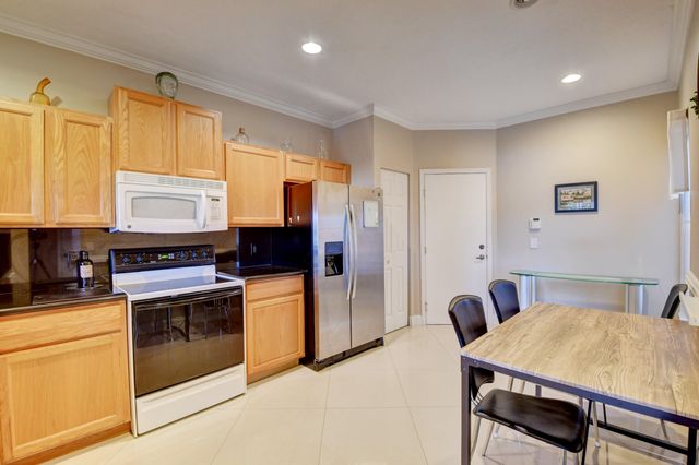 21115 Via Eden, Boca Raton, FL 33433