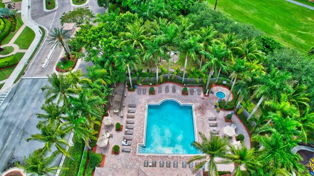 21115 Via Eden, Boca Raton, FL 33433