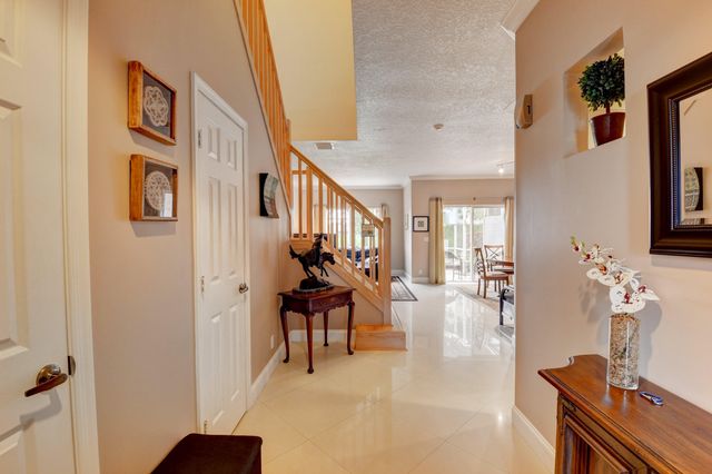 21115 Via Eden, Boca Raton, FL 33433