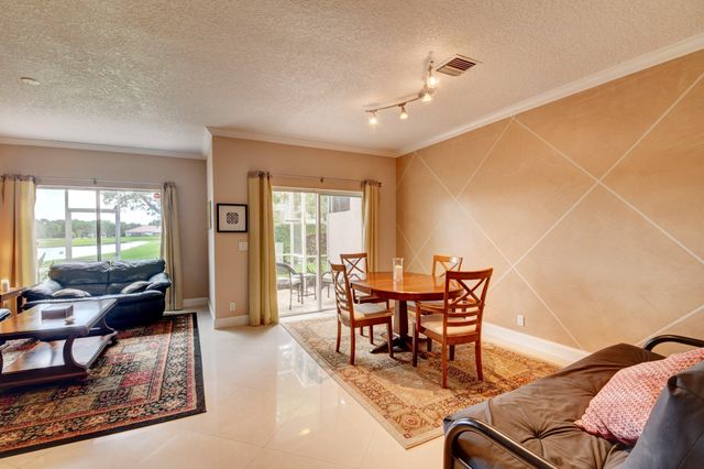 21115 Via Eden, Boca Raton, FL 33433