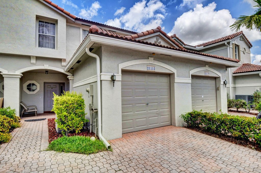 21115 Via Eden, Boca Raton, FL 33433