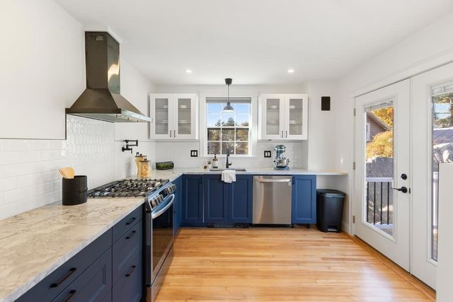 3 Lilly St, Malden, MA 02148