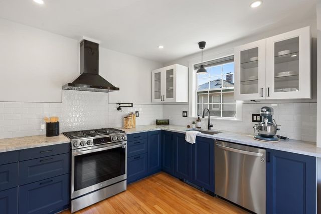 3 Lilly St, Malden, MA 02148