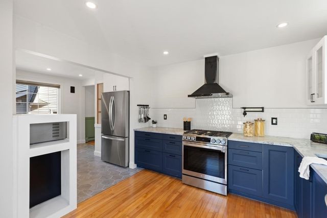 3 Lilly St, Malden, MA 02148