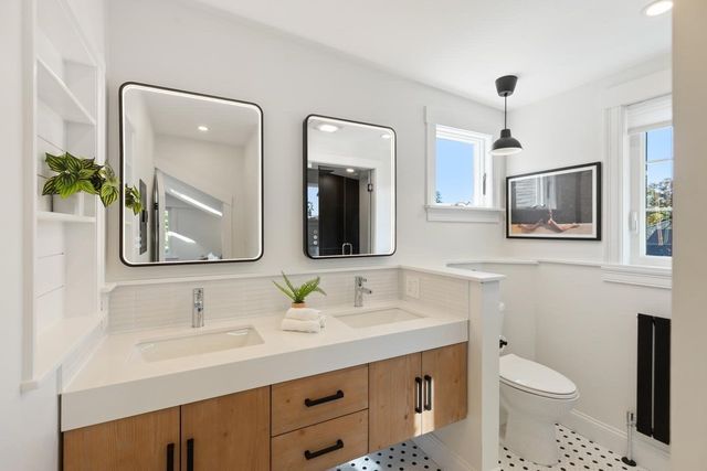 3 Lilly St, Malden, MA 02148