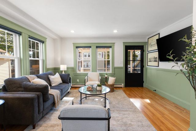 3 Lilly St, Malden, MA 02148
