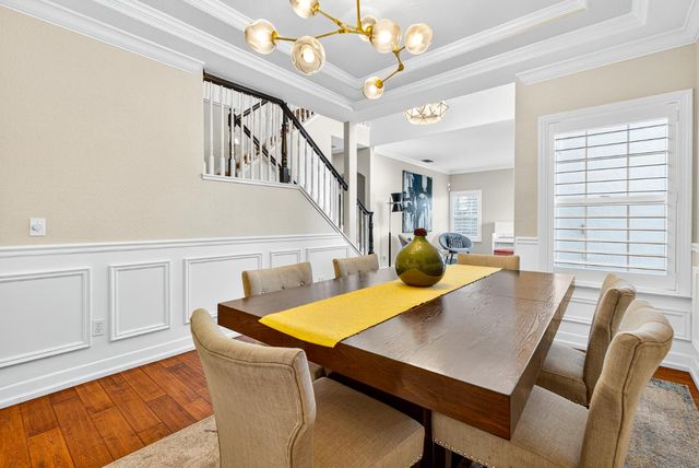 216 Heredia Ct, Roseville, CA 95747