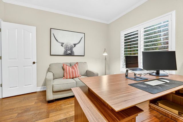 216 Heredia Ct, Roseville, CA 95747