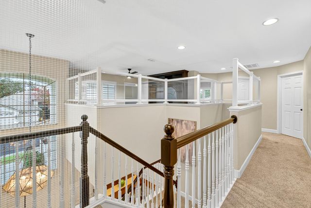 216 Heredia Ct, Roseville, CA 95747