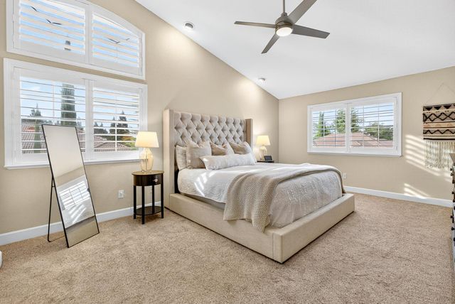 216 Heredia Ct, Roseville, CA 95747