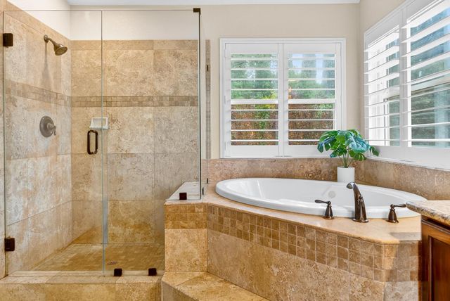 216 Heredia Ct, Roseville, CA 95747