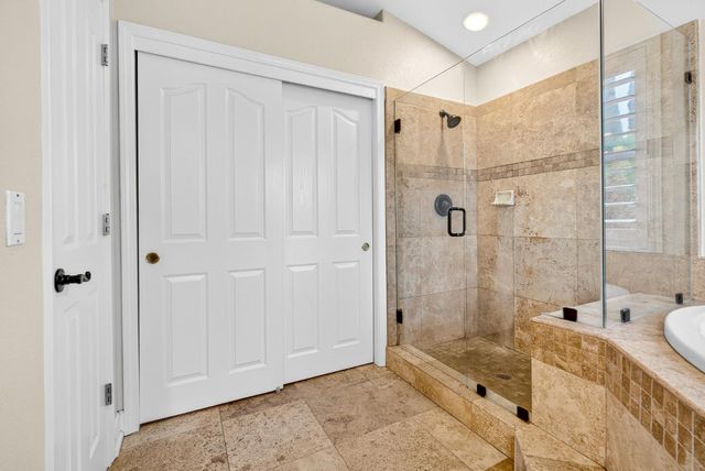 216 Heredia Ct, Roseville, CA 95747