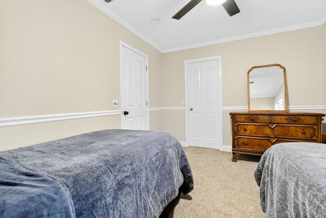 216 Heredia Ct, Roseville, CA 95747