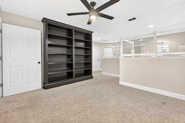 216 Heredia Ct, Roseville, CA 95747