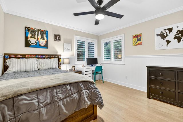 216 Heredia Ct, Roseville, CA 95747