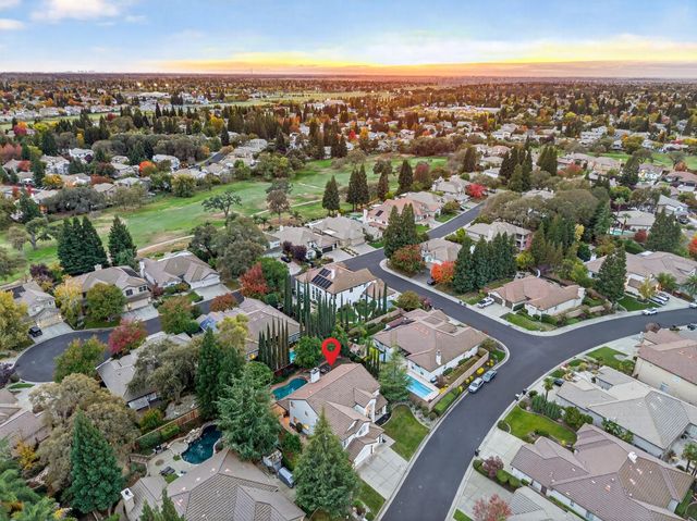 216 Heredia Ct, Roseville, CA 95747