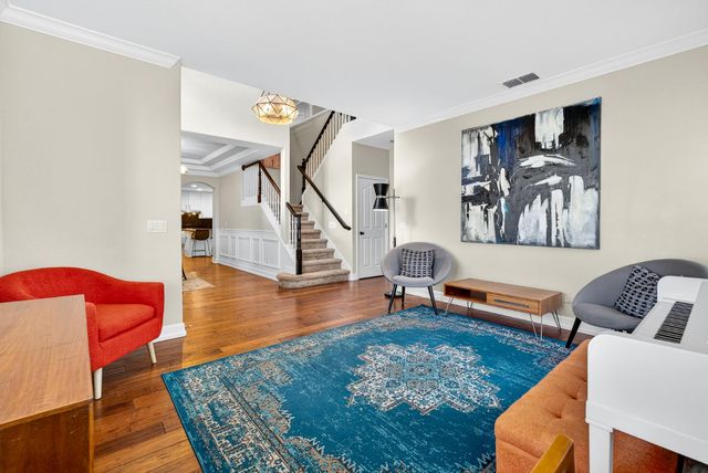 216 Heredia Ct, Roseville, CA 95747