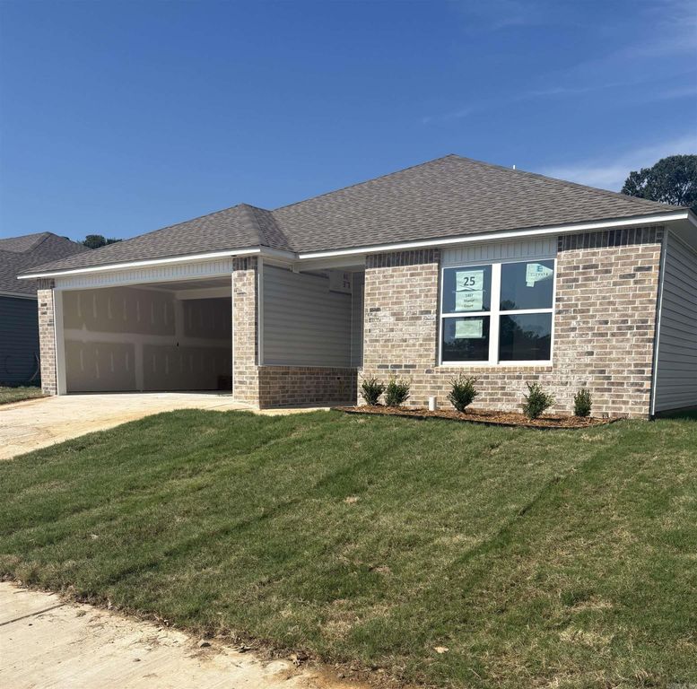 1407 Manor Court, Searcy, AR 72143