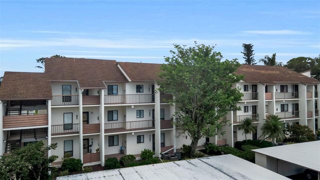 1142 BIRD BAY WAY 301, Venice, FL 34285