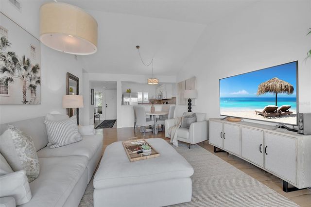 1142 BIRD BAY WAY 301, Venice, FL 34285