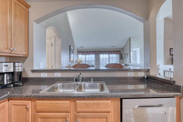 W206N16708 Blackberry CIRCLE, Jackson, WI 53037
