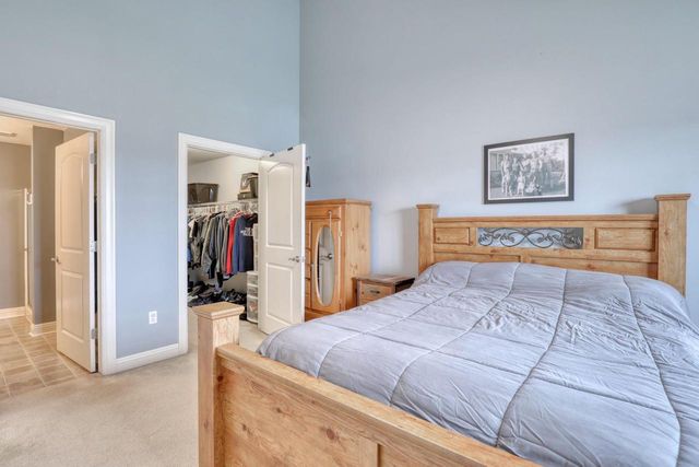 W206N16708 Blackberry CIRCLE, Jackson, WI 53037
