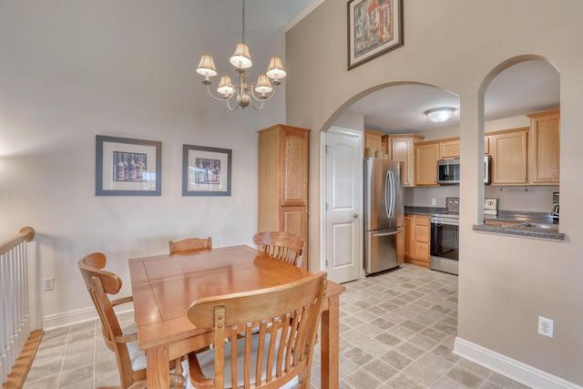 W206N16708 Blackberry CIRCLE, Jackson, WI 53037