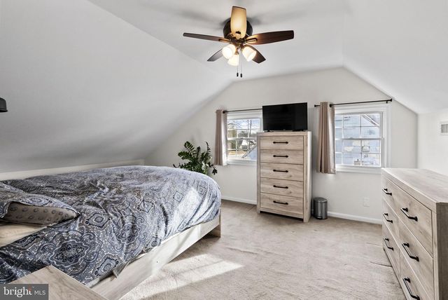 310 LOCUST DR, Phoenixville, PA 19460