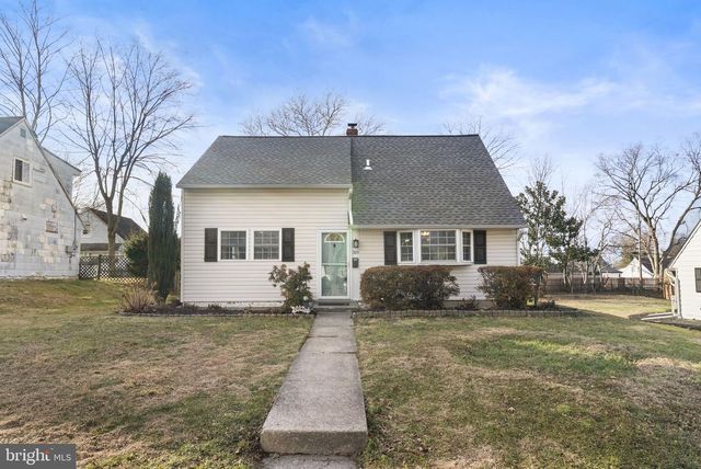 310 LOCUST DR, Phoenixville, PA 19460