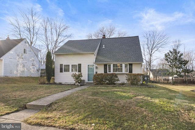 310 LOCUST DR, Phoenixville, PA 19460