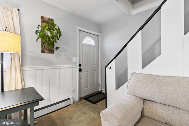 310 LOCUST DR, Phoenixville, PA 19460