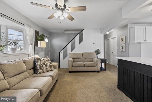 310 LOCUST DR, Phoenixville, PA 19460