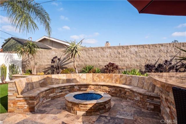 13881 Berrington Court, North Tustin, CA 92705