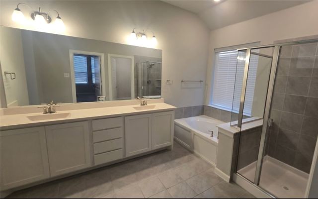 4805 Briarwood Drive, Haltom City, TX 76137