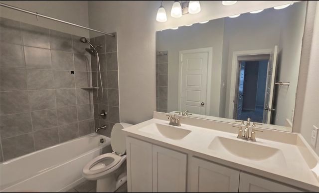 4805 Briarwood Drive, Haltom City, TX 76137