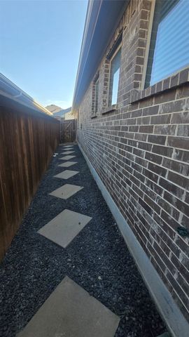 4805 Briarwood Drive, Haltom City, TX 76137