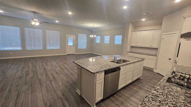 4805 Briarwood Drive, Haltom City, TX 76137