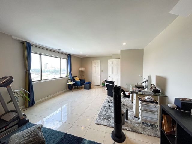 30 Revere Beach Pkwy 802, Medford, MA 02155